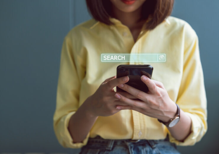 Woman,Using,Smartphones,And,Searching,Browsing,Internet,Button,On,Virtual